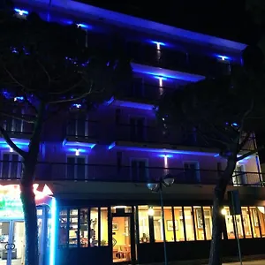 hotel-storione.hotelslidodijesolo.com/