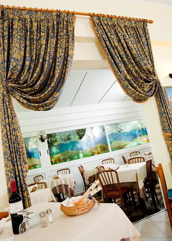 Hotel Roma Лидо-ди-Езоло 3*,