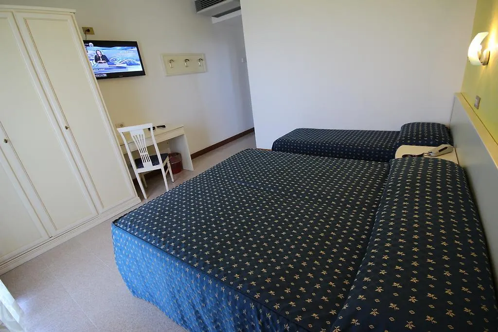 Hotel Roma Лидо-ди-Езоло Италия